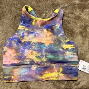 Lululemon HIGH NECK ENERGY BRA. NEW WITH TAGS. Hiking bra. Beautiful print.